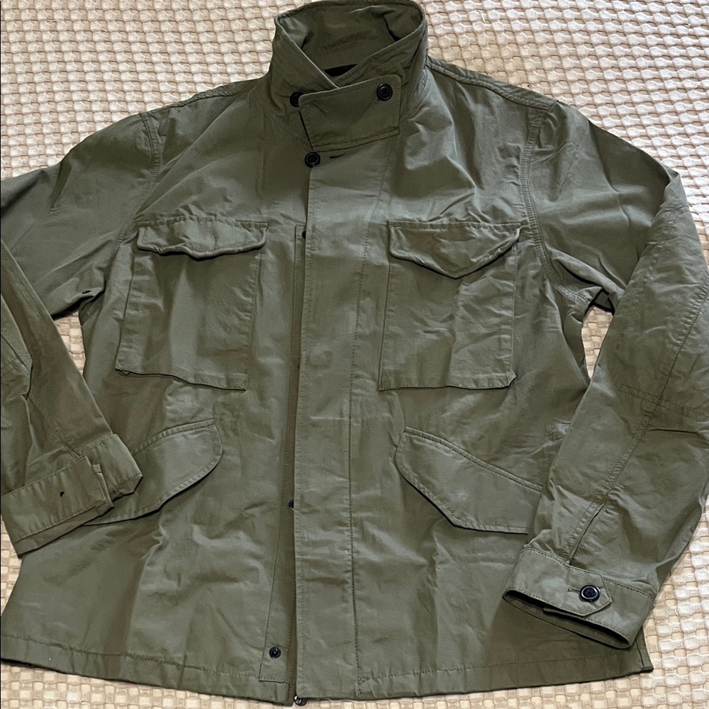 Like NEW w/o tags Banana Republic Olive Field Jacket
